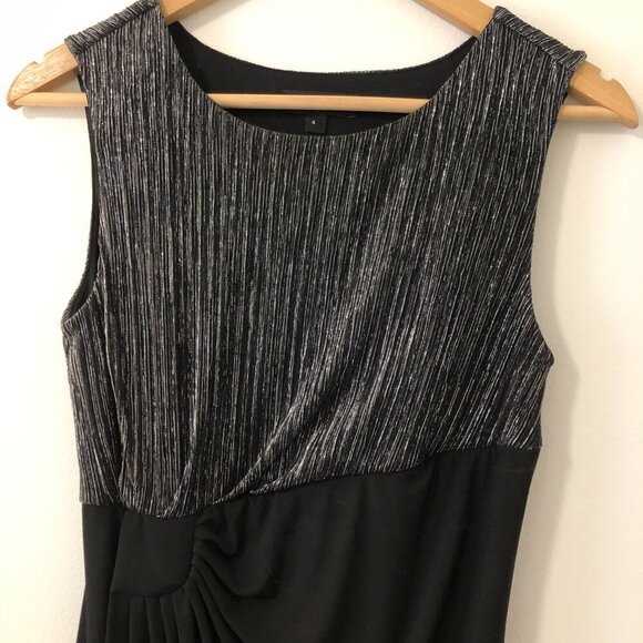 3/$25 ❥Jessica Sleeveless Silver Metallic Black Knee Length Stretch Dress Size 4 - Picture 2 of 9